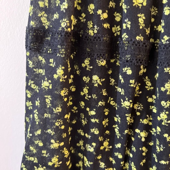 La Senza Floral Mesh Lace Criss-Cross Back Mini Dress - Picture 4 of 6